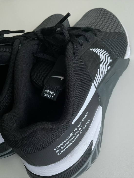 NIKE Metcon 8 Sneakers Dark Smoke Grey DO9328-001 Hyperlift React Mens Size 7.5